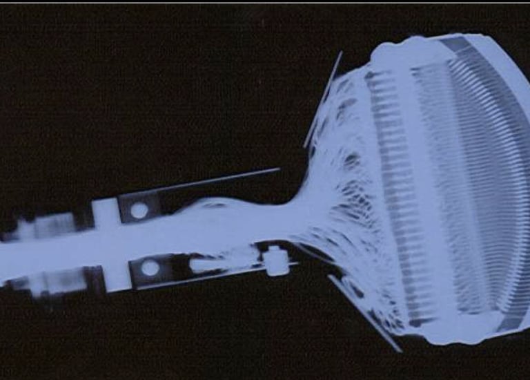 Detailed X-ray imaging of internal complex electrical wiring ulrasound probe.