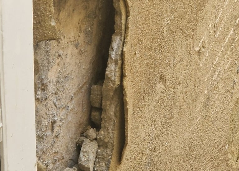 Réparation et reprise façade.