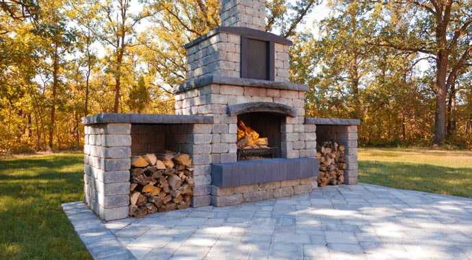 Outdoor Fireplace - Barkman