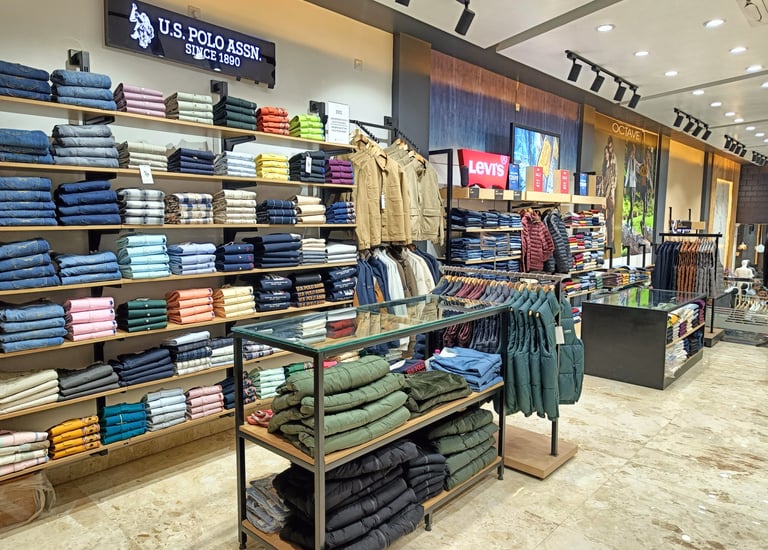 akash Collection best Cloth Store in Dholpur