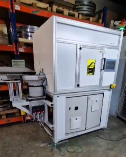 Fully automatic laser trimming cell for rotary shaft seals (RWDR)