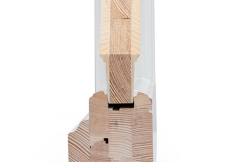 fenêtres et portes en bois lamellé-collé