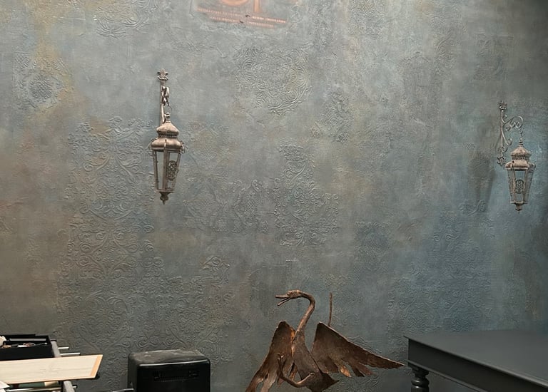 Effetto decorativo invecchiato muro show room