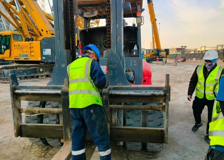 Forklift fourk greasing