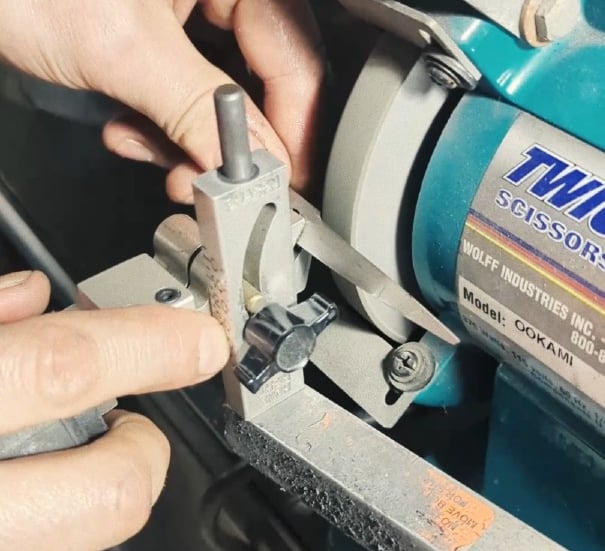 sharpening dog grooming shears