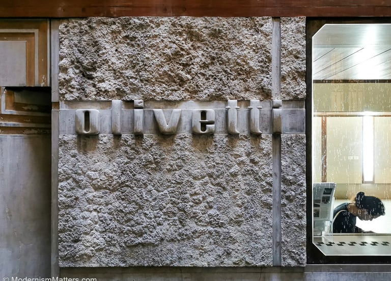 Olivetti Showroom (Negozio Olivetti) ● Venice, Italy ● Carlo Scarpa ● 1957-1958