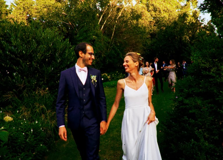 Cortège en pleine nature | rollbak | Photographe mariage Lille - Dunkerque - Arras