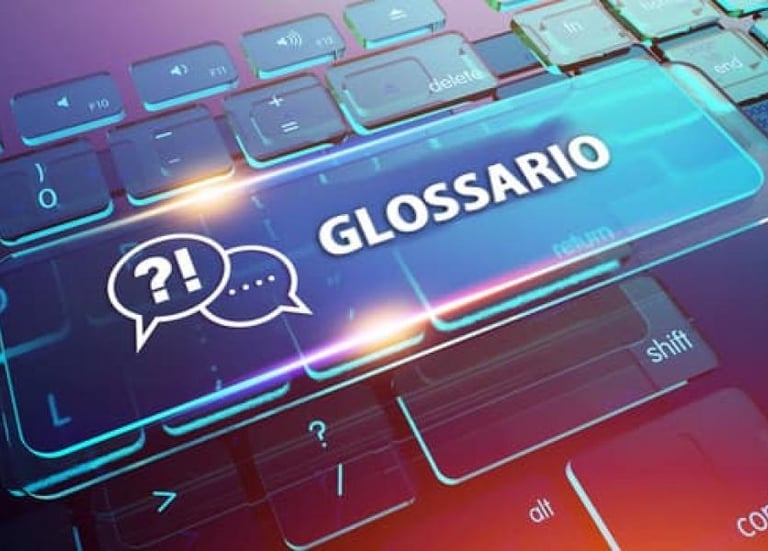 imagem de um teclado de computador com a palavra escrita glossário