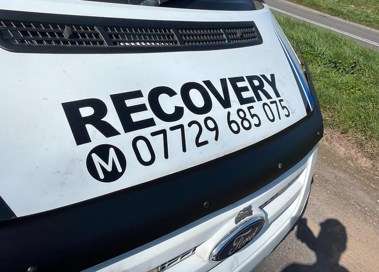 alt="Van recovery from roadside breakdown in Worcester"