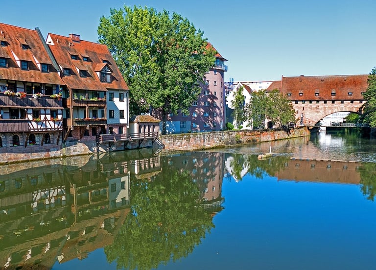 Fachwerkhäuser an der Pegnitz in der Nürnberger Altstadt