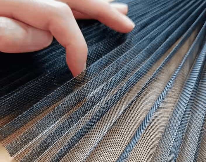 Sliding mosquito mesh for windows with aluminum frame