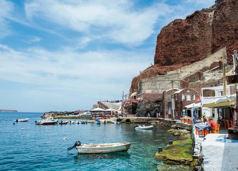 Ammoudi Bay, Santorini (picture from pexels)