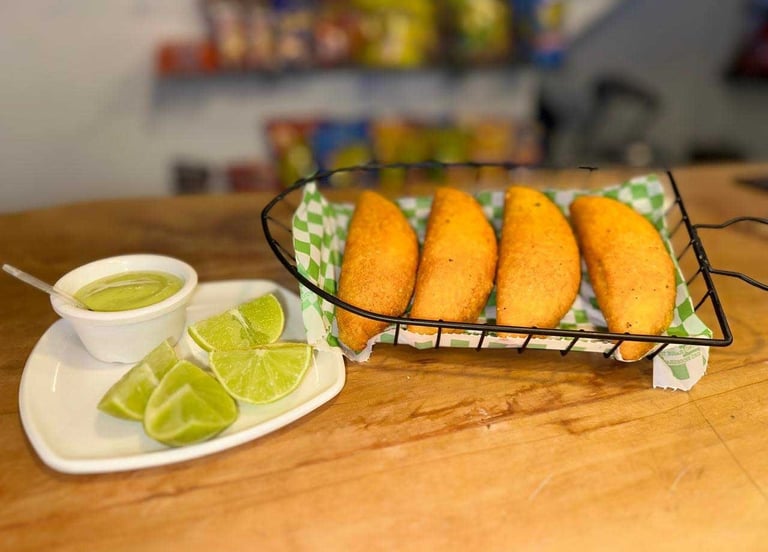 Empanadas de Carne en la Barra Coffee Bar Cajamarca Tolima