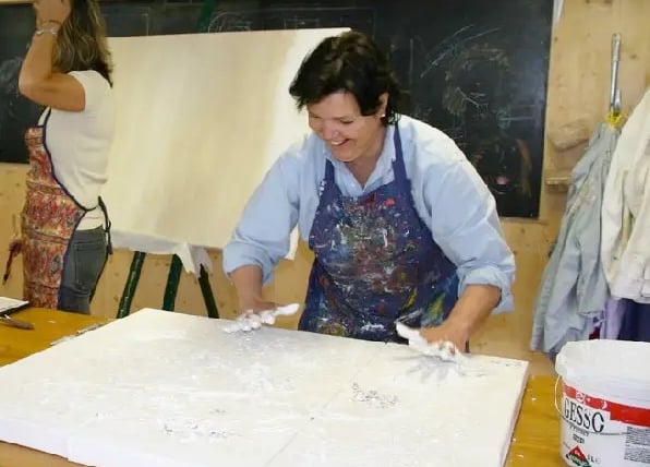 Cours pour adulte à l'école d'art de Bursins, Mireille Desroches artiste peintre