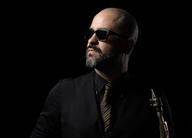 Saxofonista Elegante