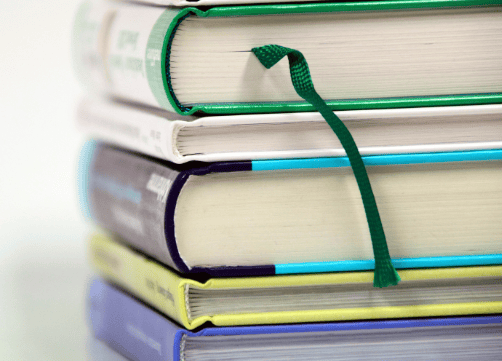 Projekt Schulbücher für Kinder von Armutbetroffenen Menschen zum verhindern von Schulabbrüchen