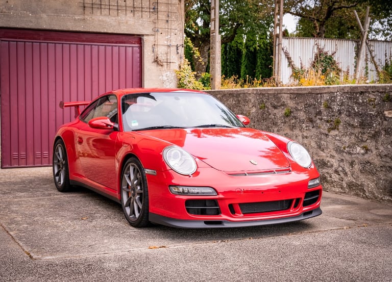 a lava red porsche 911 997