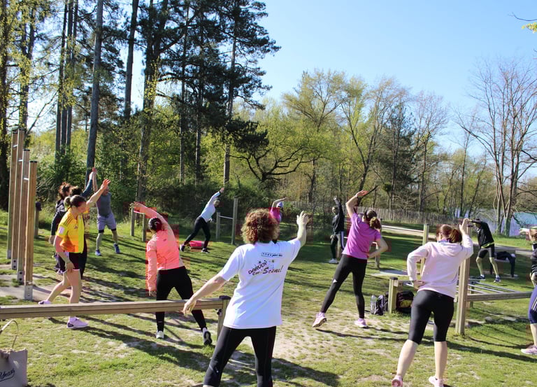 Séance de sport collective en entreprise