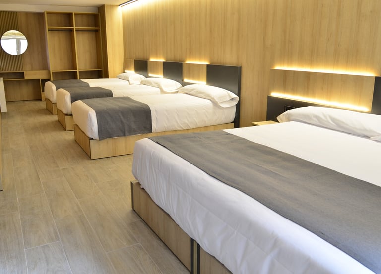 Habitación quíntuple Hotel Catanies,  Pas de la Casa, Grandvalira