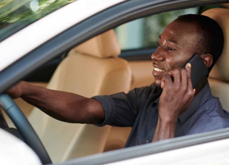 Gig driver communicating directly with car rental service while on the road in Tucson Arizona
