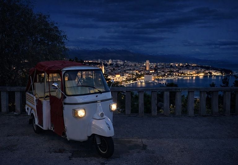 romantic tuk tuk night ride Split with wine