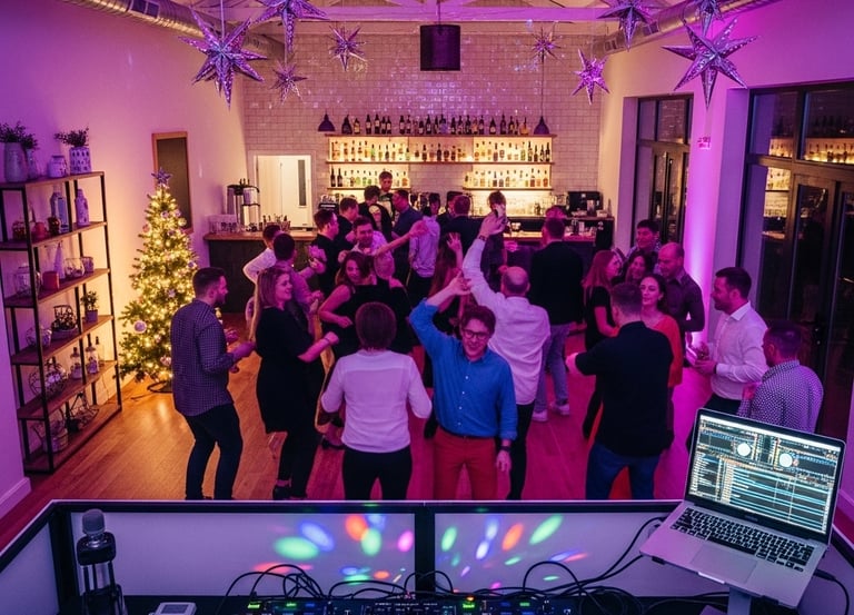DJ latino especialista en bodas, quinceañeras, cumpleaños y eventos corporativos