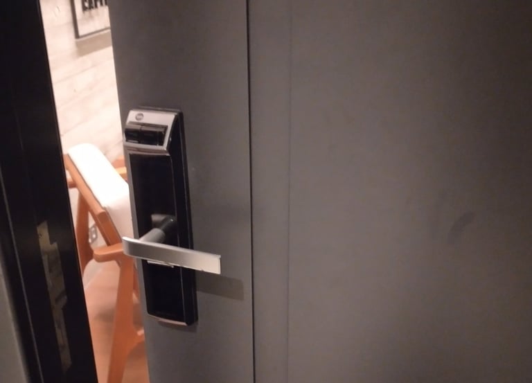 instalação de fechaduras