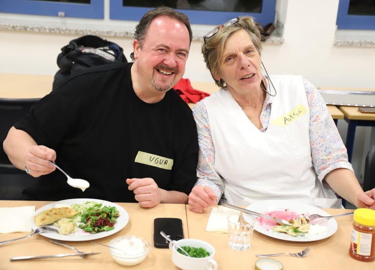 Gemeinsames Kochen und Essen bei Niederkrüchten hilft – Integration durch Begegnung