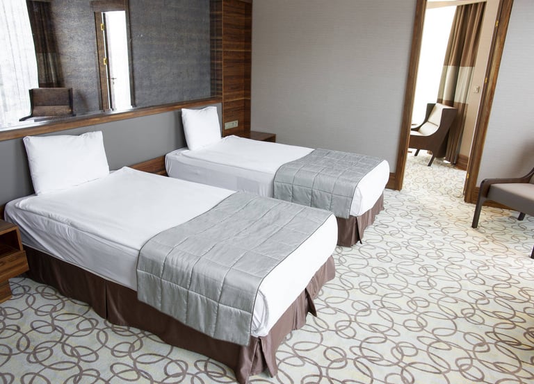 ziyarat and umrah rooms for zayereen