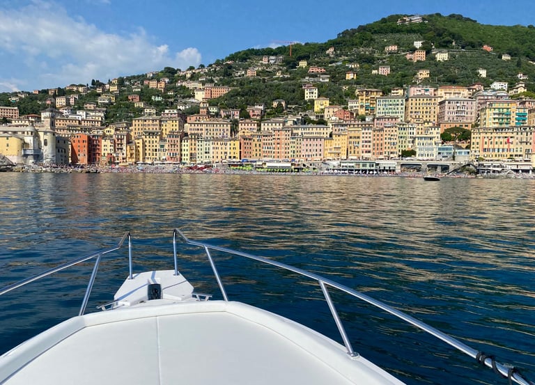 Private boat tour to Camogli and San Fruttuoso Abbey