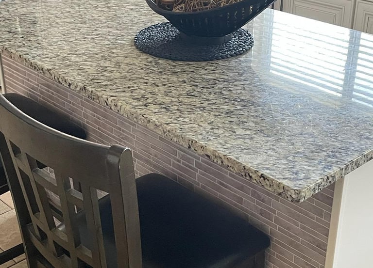 Kitchen bar countertop