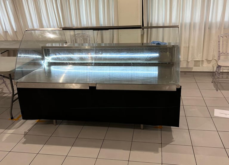 vitrine réfrigérée pliable performante pour emporter avec vous facilement dans les marchés et salons