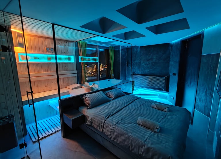 pentlux-luxury-apartment-skopje-bedroom-bathtub-sauna