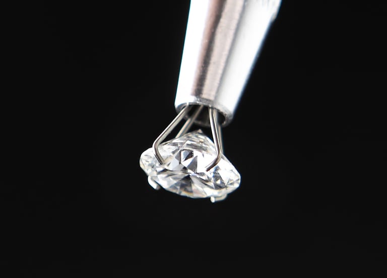 Briliantas gnybtuose