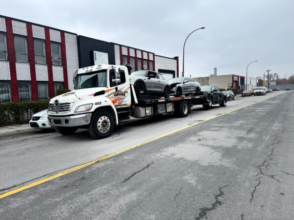 camion de remorquage (towing) à Montréal