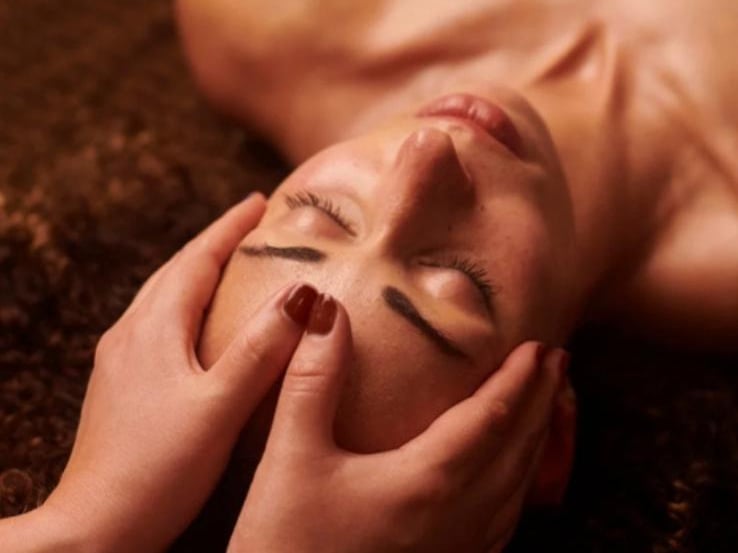 head massage relaxing home care