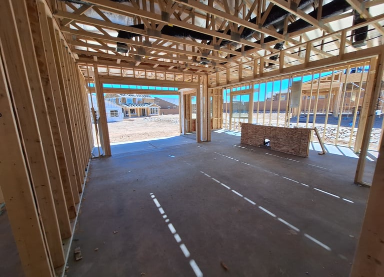 a large open floor plan with a large open floor plan