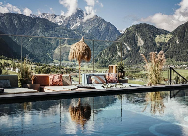 Coolnest Yoga Retreat 