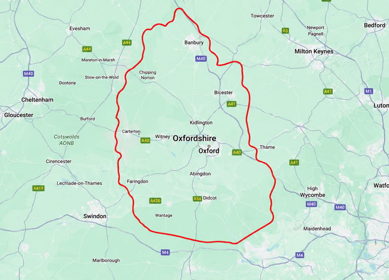 Map of Oxfordshire, England, outlined with a bold red boundary line.