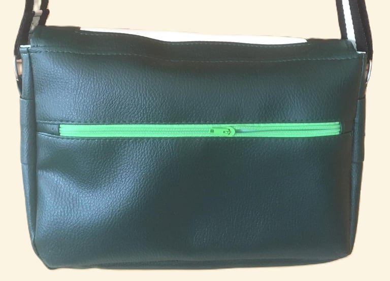 poche zippée sac rabat