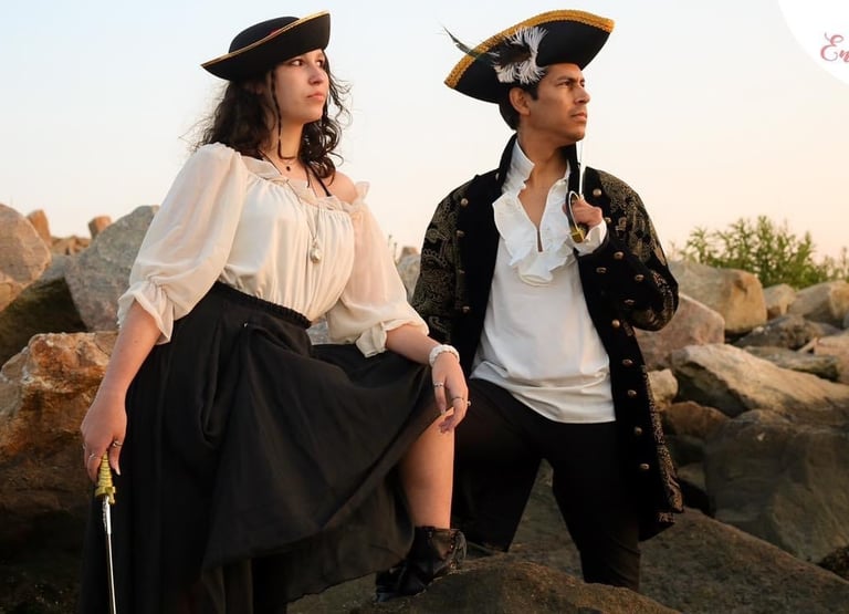 Two pirates posing