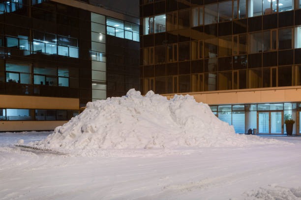 pile of snow