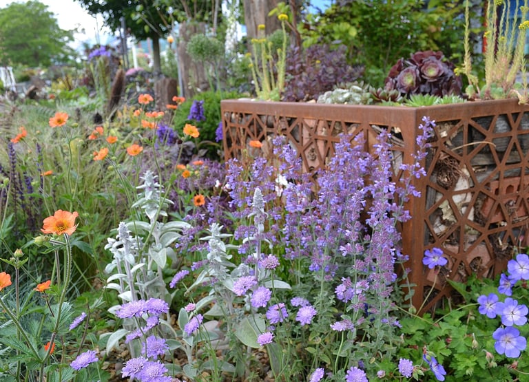 Casrleen Osborne show garden Corten steel planter