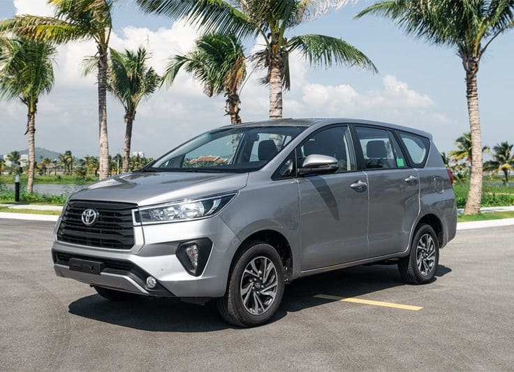 Innova Crysta & Hycross Rental in Trivandrum-Nazz Holidays