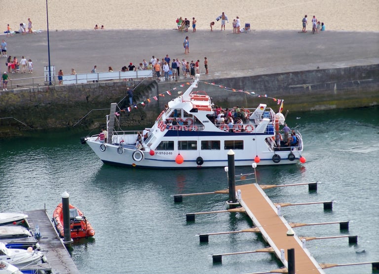 embarque al faro del caballo desde Laredo