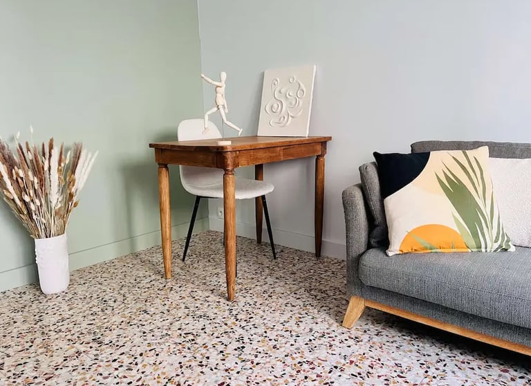 Gestalt-thérapie individuelle à Décines-Charpieu, Lyon Est, espace chaleureux et confidentiel 