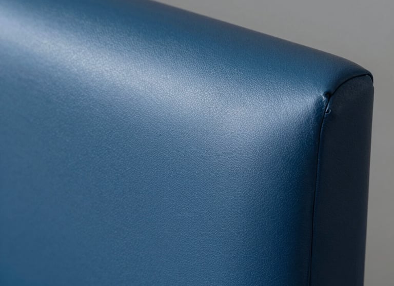 Foto produk dari dekat yang menunjukkan profil kusen aluminium Karya Guna dengan tekstur Matte Blue yang premium di bawah cahaya studio.