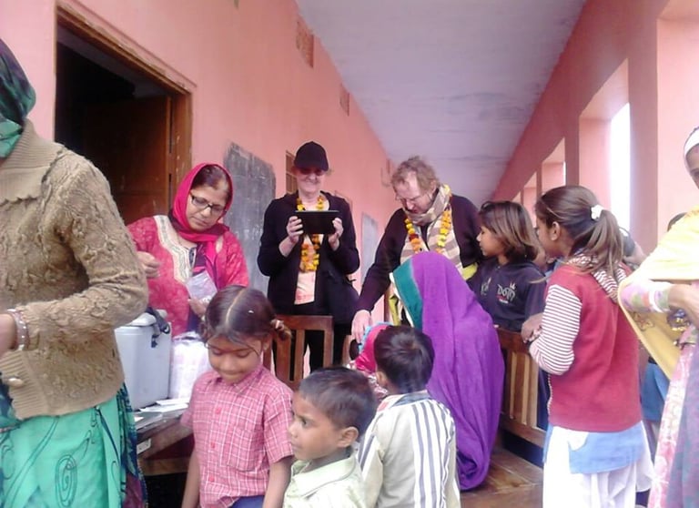 Volunteer Travel Service Road Scholar  Cultural Exchanges