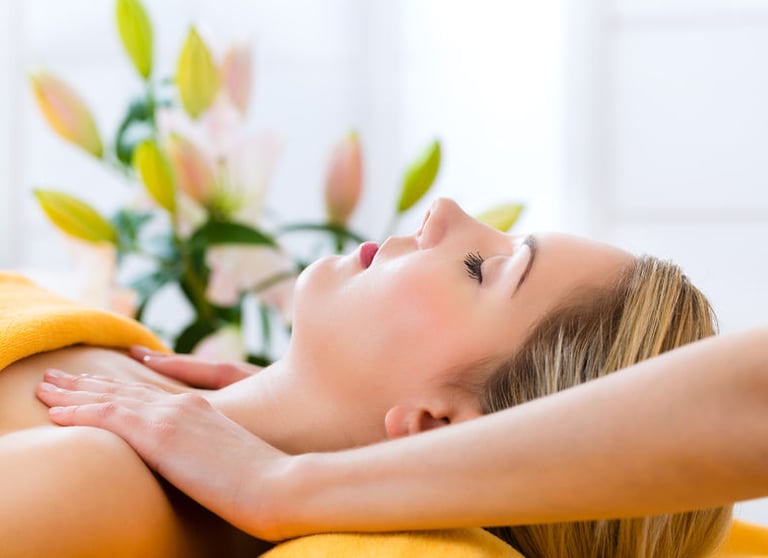 Moment de relaxation avec un soin énérgétique apaisant