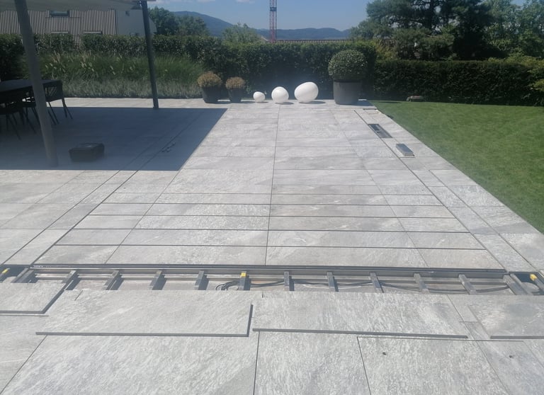 Aménagez vos extérieurs avec une pose de carrelage durable